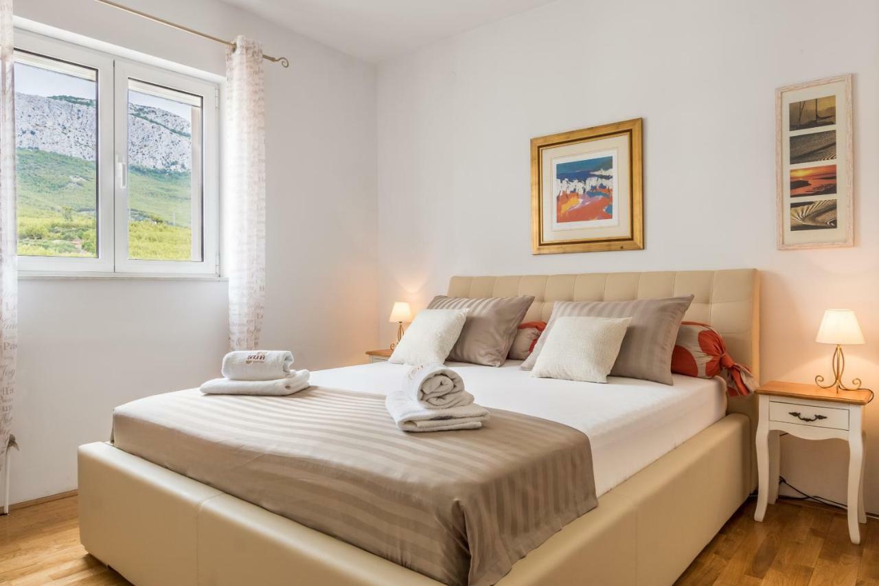 Holiday Home Harmony Zrnovnica Exterior photo